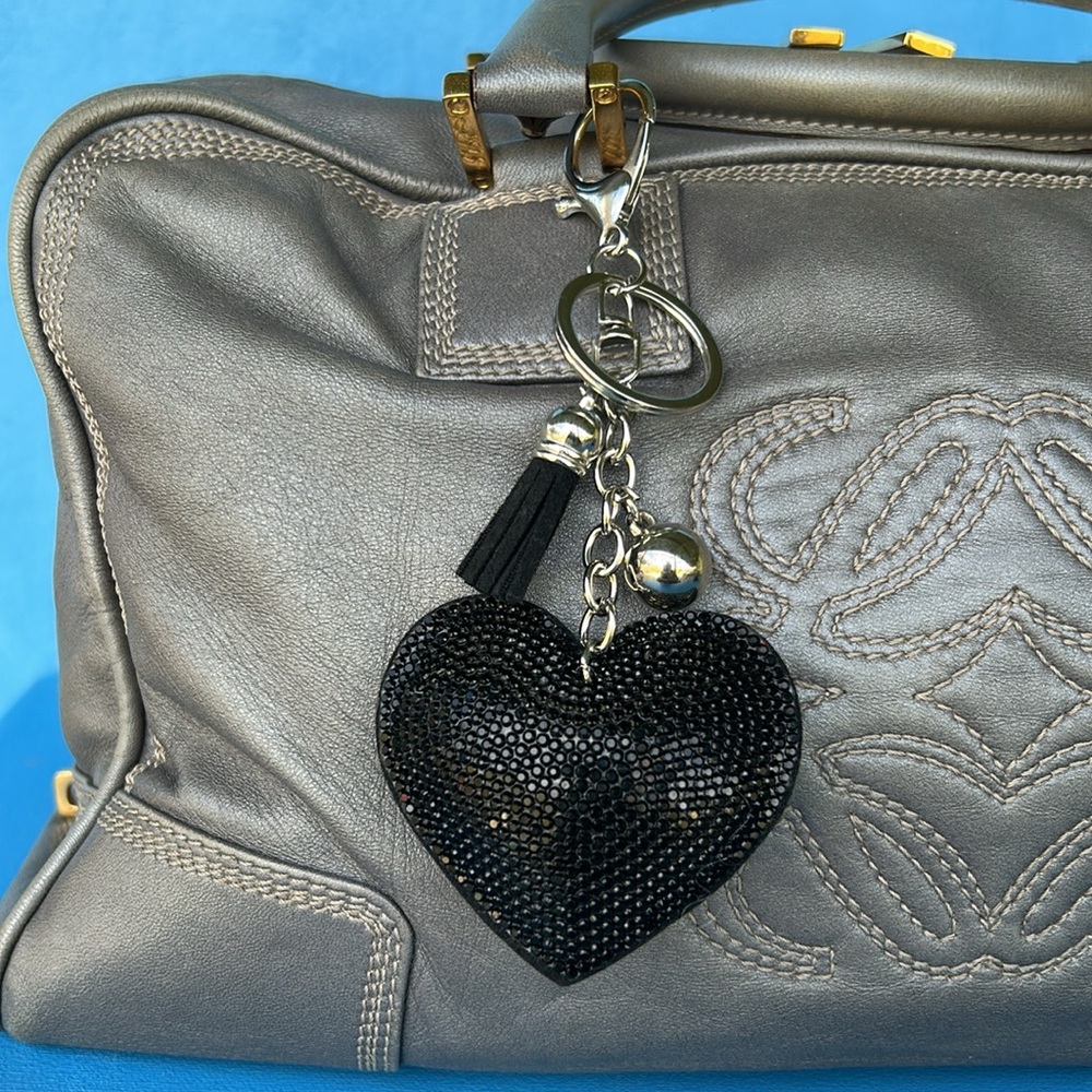 LOVELY LOEWE 🤯🤯🤯 ELEPHANT GREY WITH A TOUCH OF PEARL!!! - Picture 11 of 13